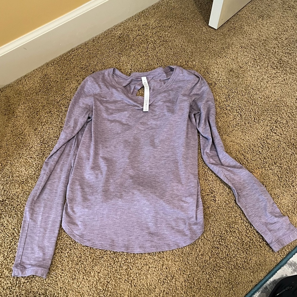 Long sleeve lulu purple top size 4